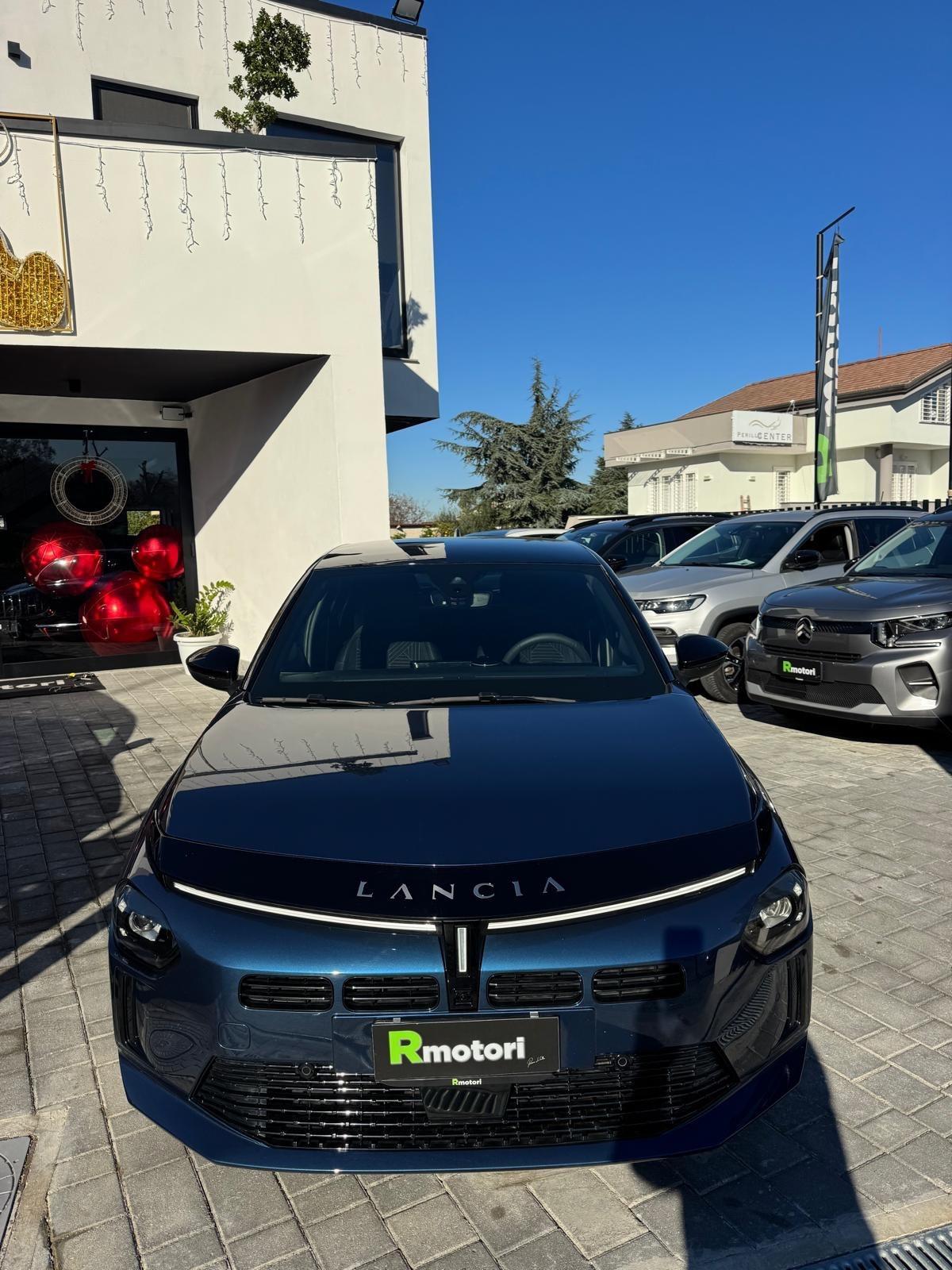 Lancia Ypsilon Hybrid e-DCT LX