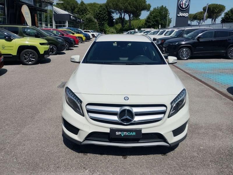 Mercedes-Benz GLA 200 CDI Premium