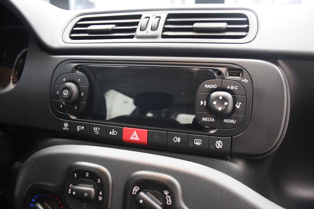 FIAT PANDA 1.0 FireFly 70cv Hybrid