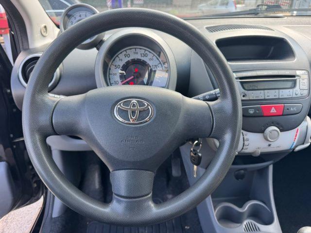 TOYOTA Aygo 1.0 12V VVT-i 5 porte Sol