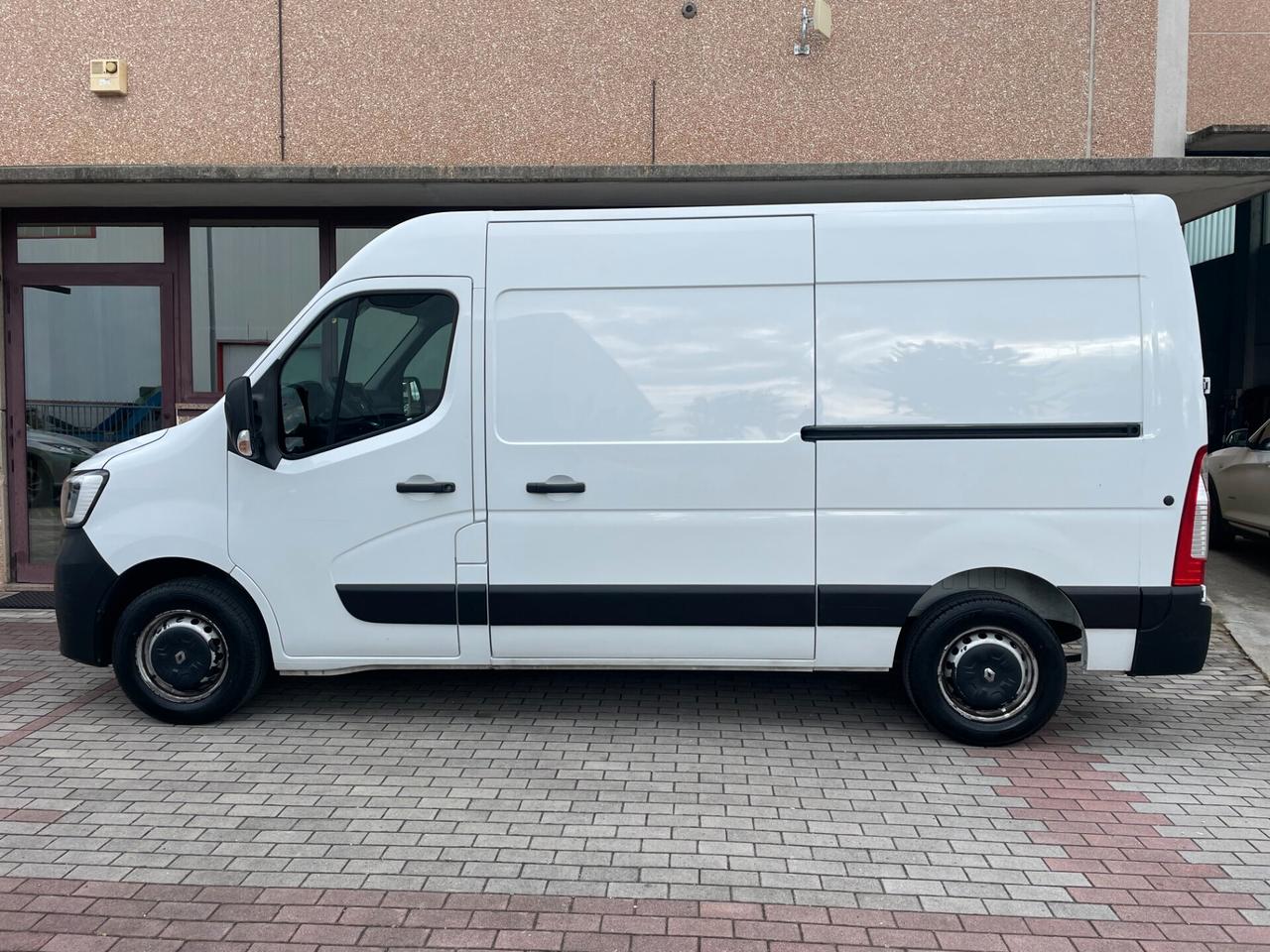 RENAULT MASTER L2H2 Doppia porta laterale