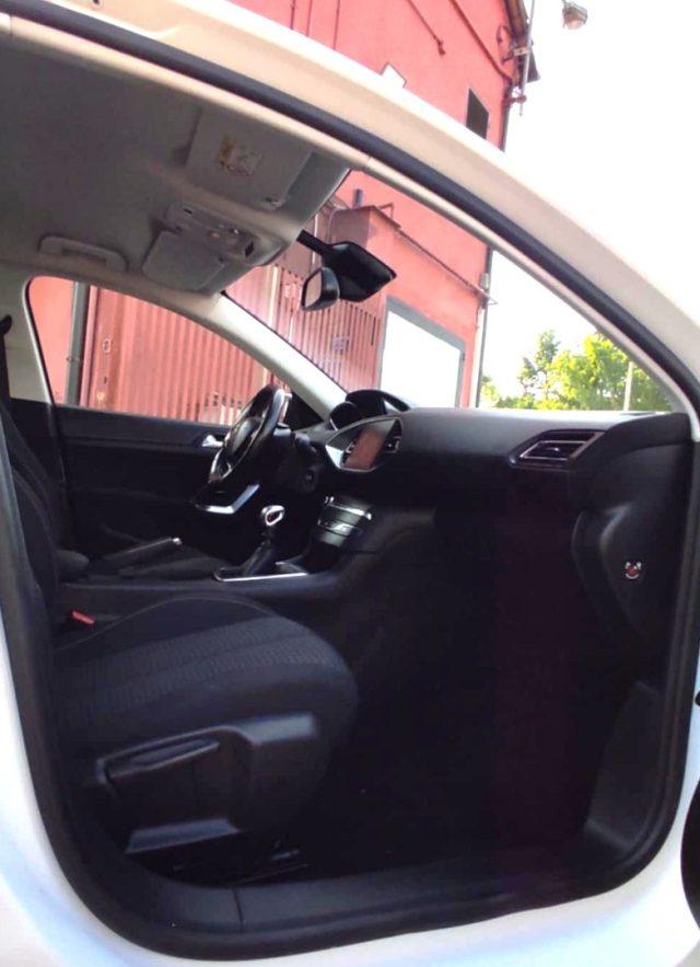 PEUGEOT 308 BlueHDi 130 S&S EAT6 SW Business