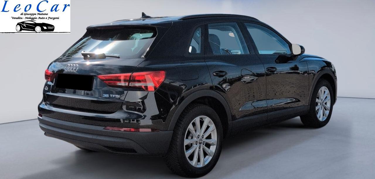 Audi Q3 35 TFSI Business Advanced