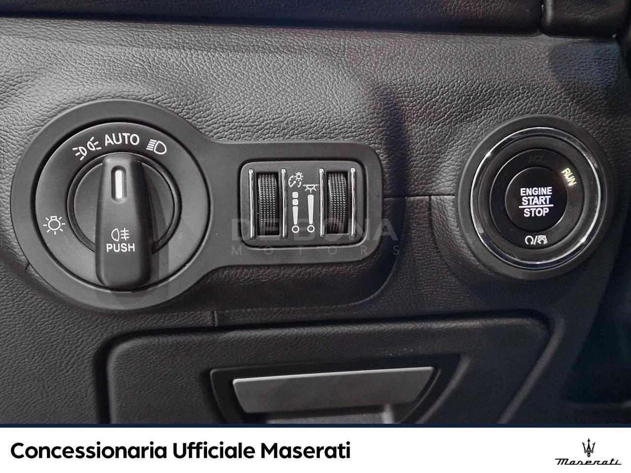 Maserati Ghibli 3.0 v6 ds ribelle black 275cv auto