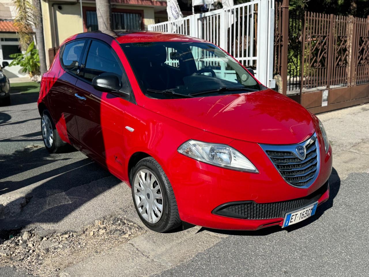 Lancia Ypsilon 1.2 69 CV 5 porte GPL Ecochic Gold