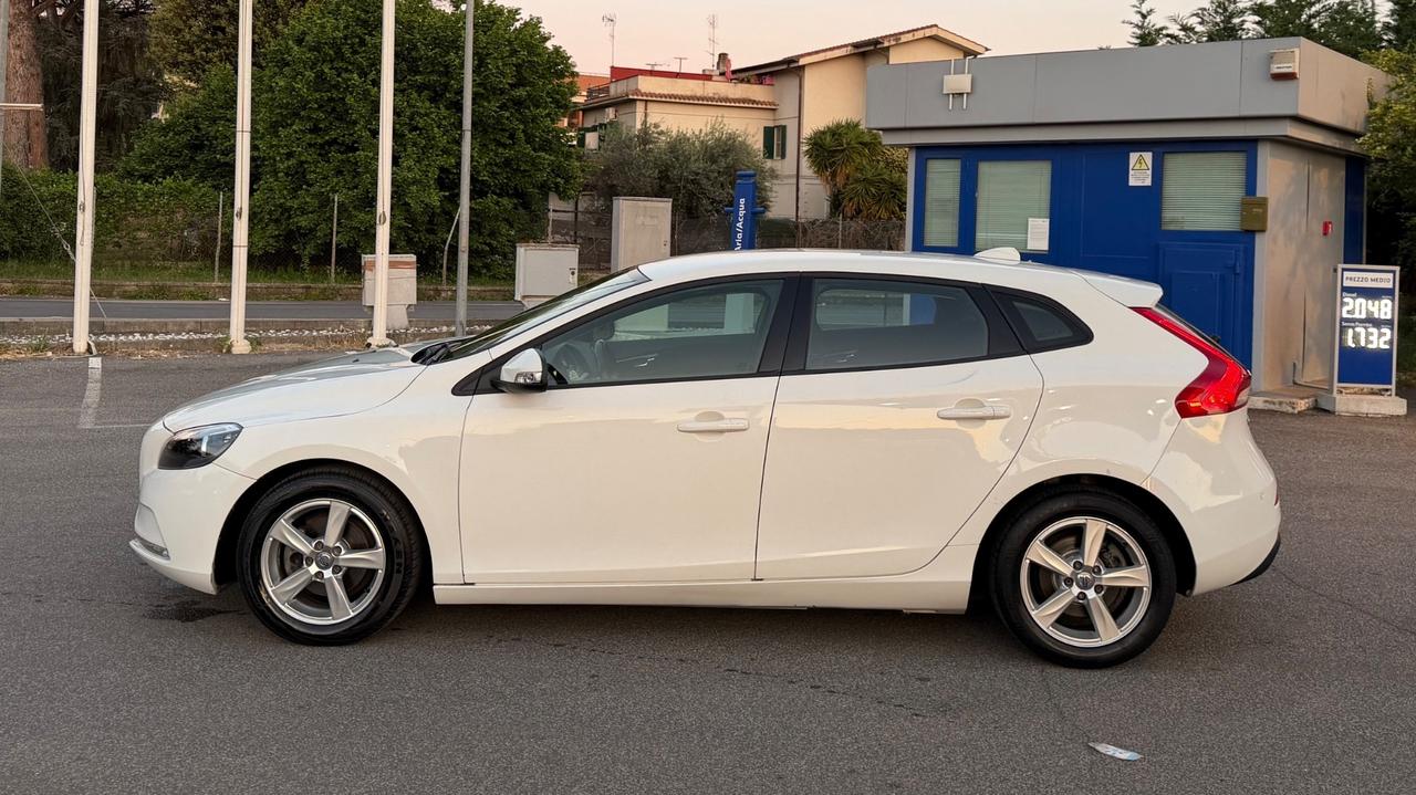 Volvo V40 D2 1.6