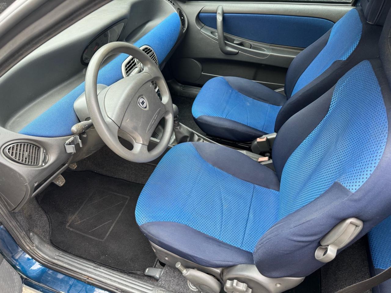 Lancia Y 1.2i cat Elefantino Blu - NEOPATENTATI
