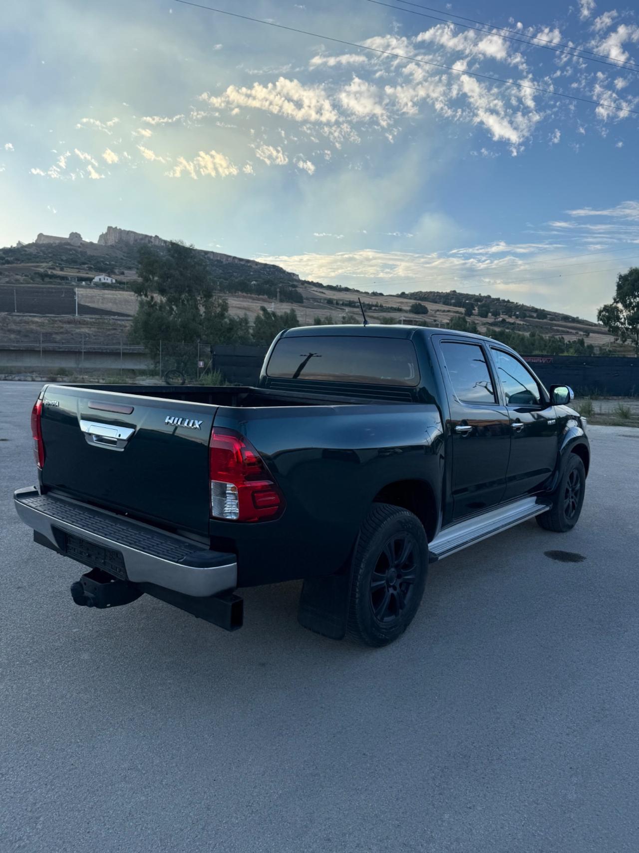 Toyota Hilux 3.0 D-4D 4WD 4p. DC Stylex