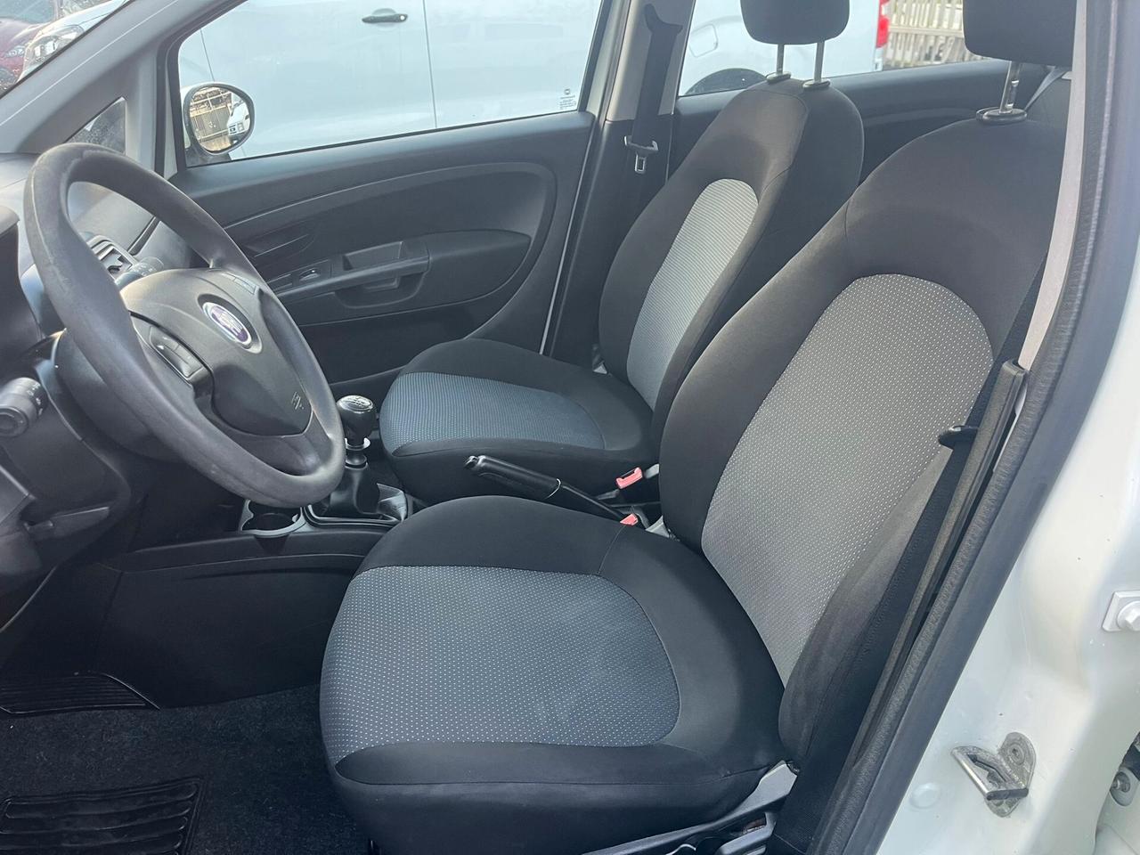 Fiat Grande Punto 1.4 gpl x neopatentati