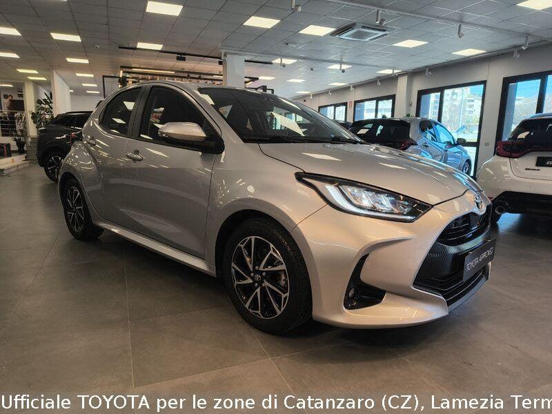 Toyota Yaris Hybrid Trend MY22