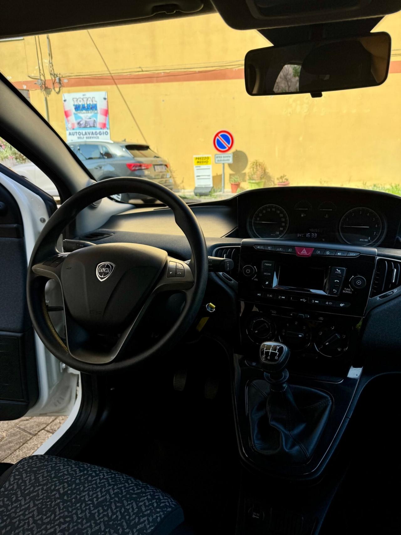Lancia Ypsilon 1.2 69 CV 5 porte Elefantino Blu OK NEOPATEN