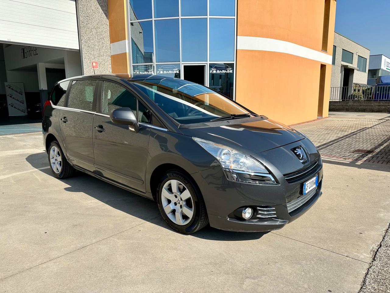 Peugeot 5008 2.0 HDi 150CV Allure