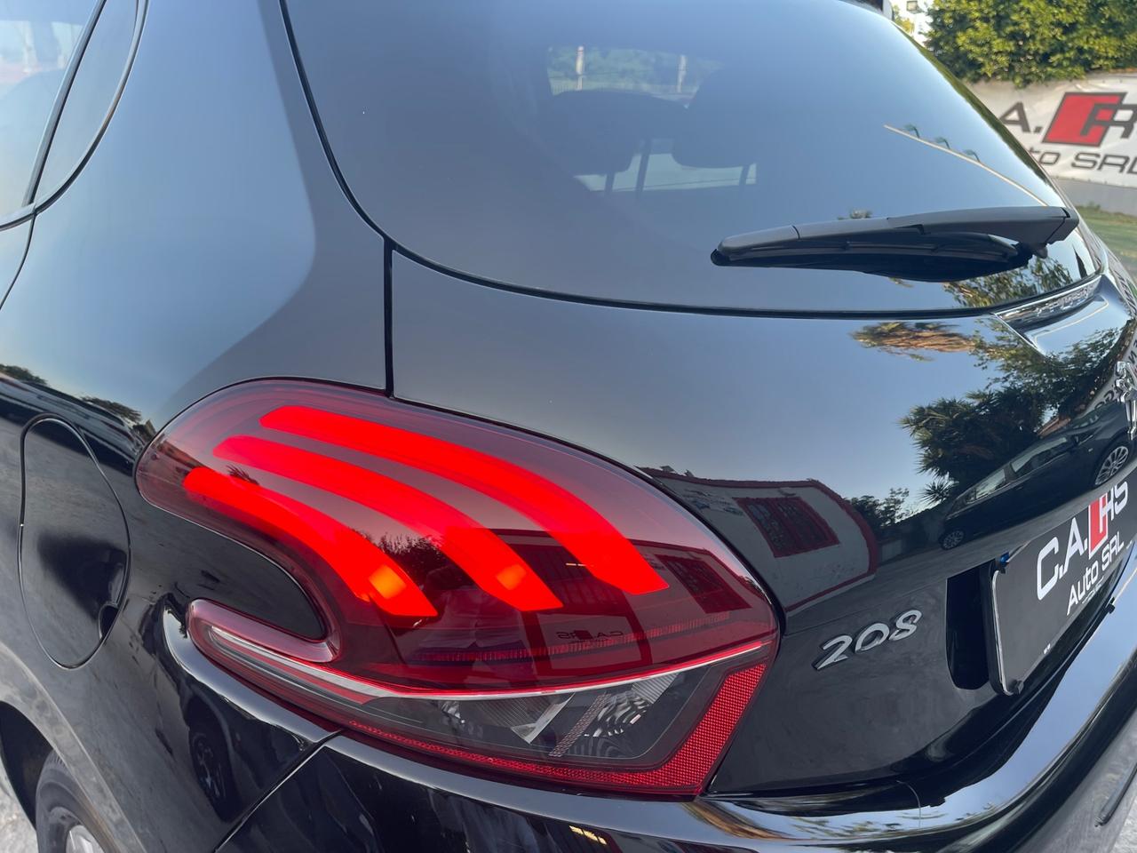 Peugeot 208 Signature 1.2 PureTech 82cv