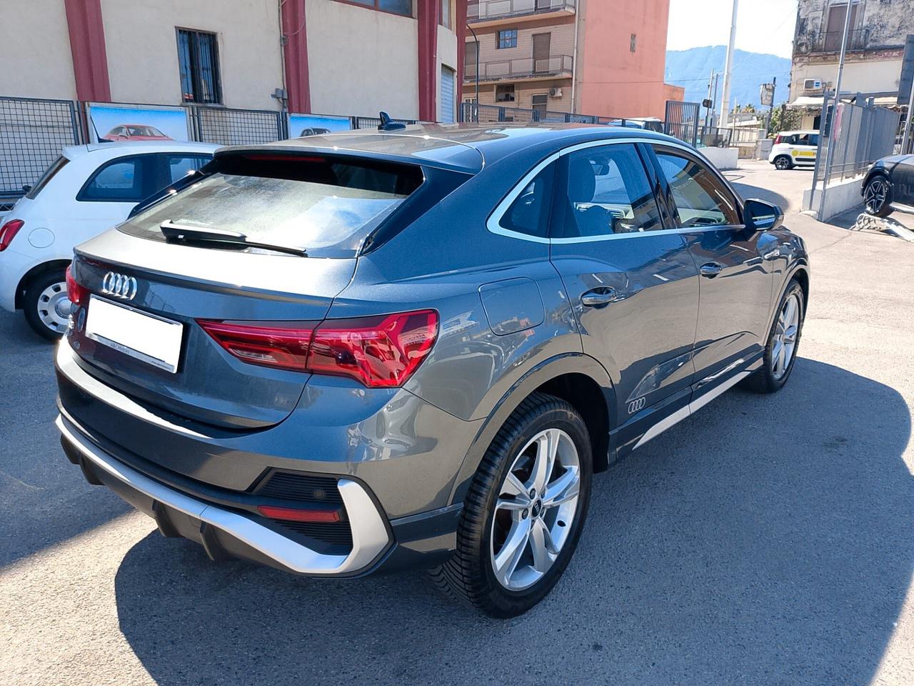 Audi Q3 35 TDI S tronic line edition