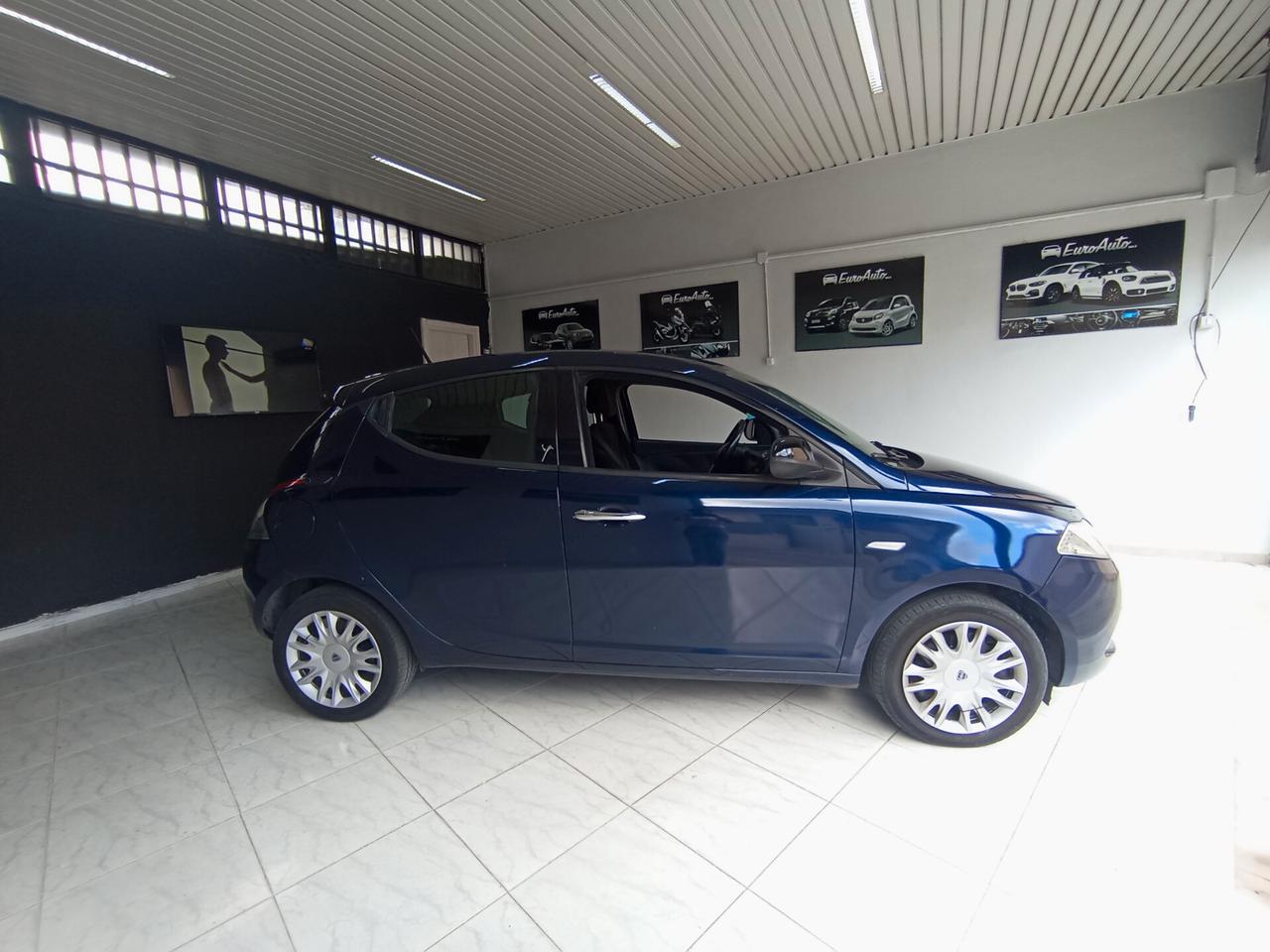 Lancia Ypsilon 1.3 mtj 2016 CON GARANZIA