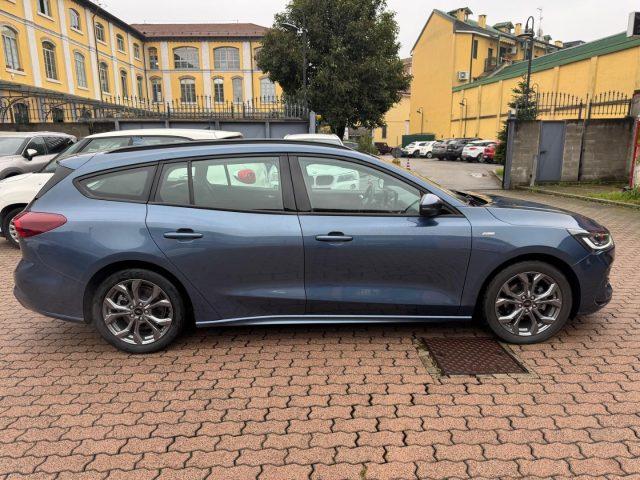 FORD Focus 1.0 EcoBoost Hybrid 125CV Powershift SW ST-Line De