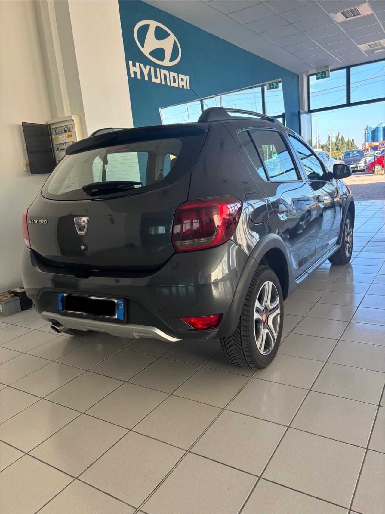 Dacia Sandero Stepway 0.9 TCe Turbo GPL 90 CV S&S Techroad