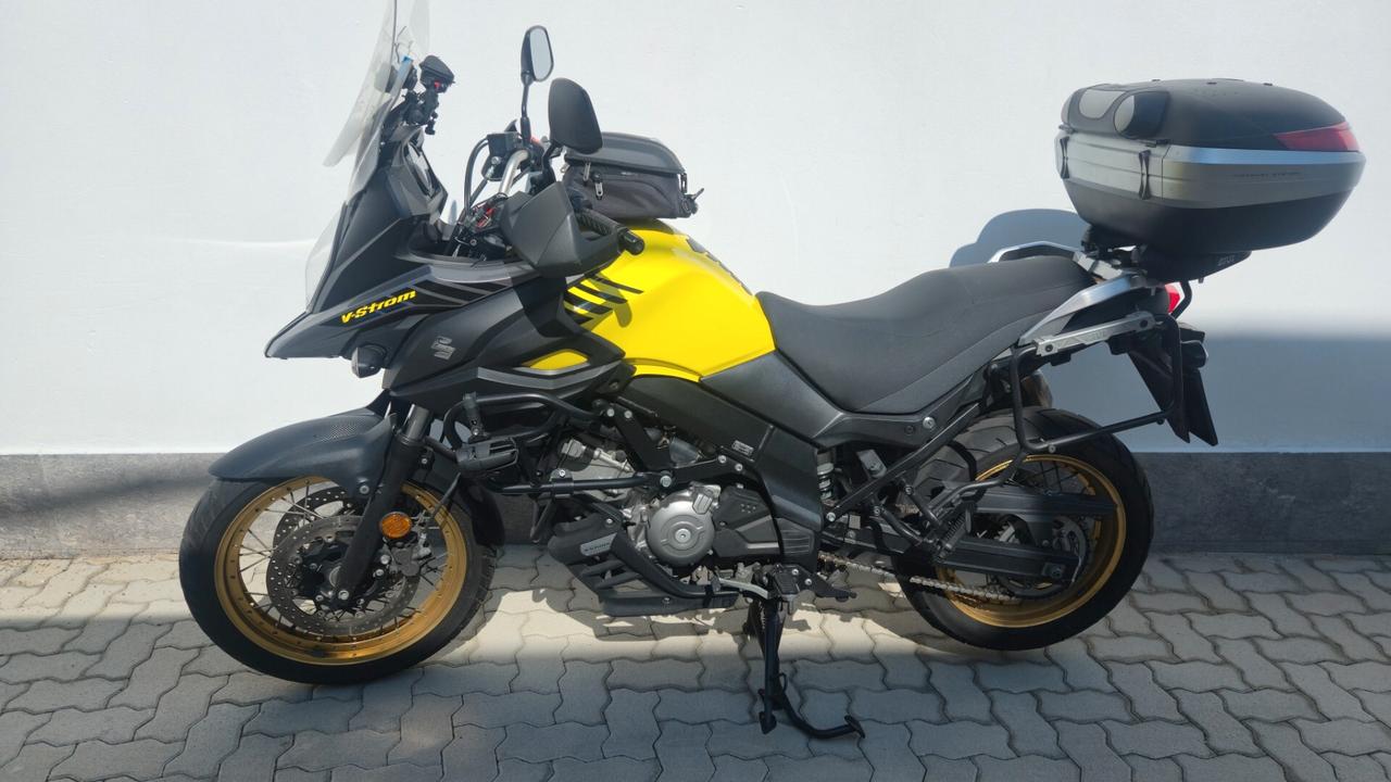 Suzuki V Strom DL 650 XT ABS