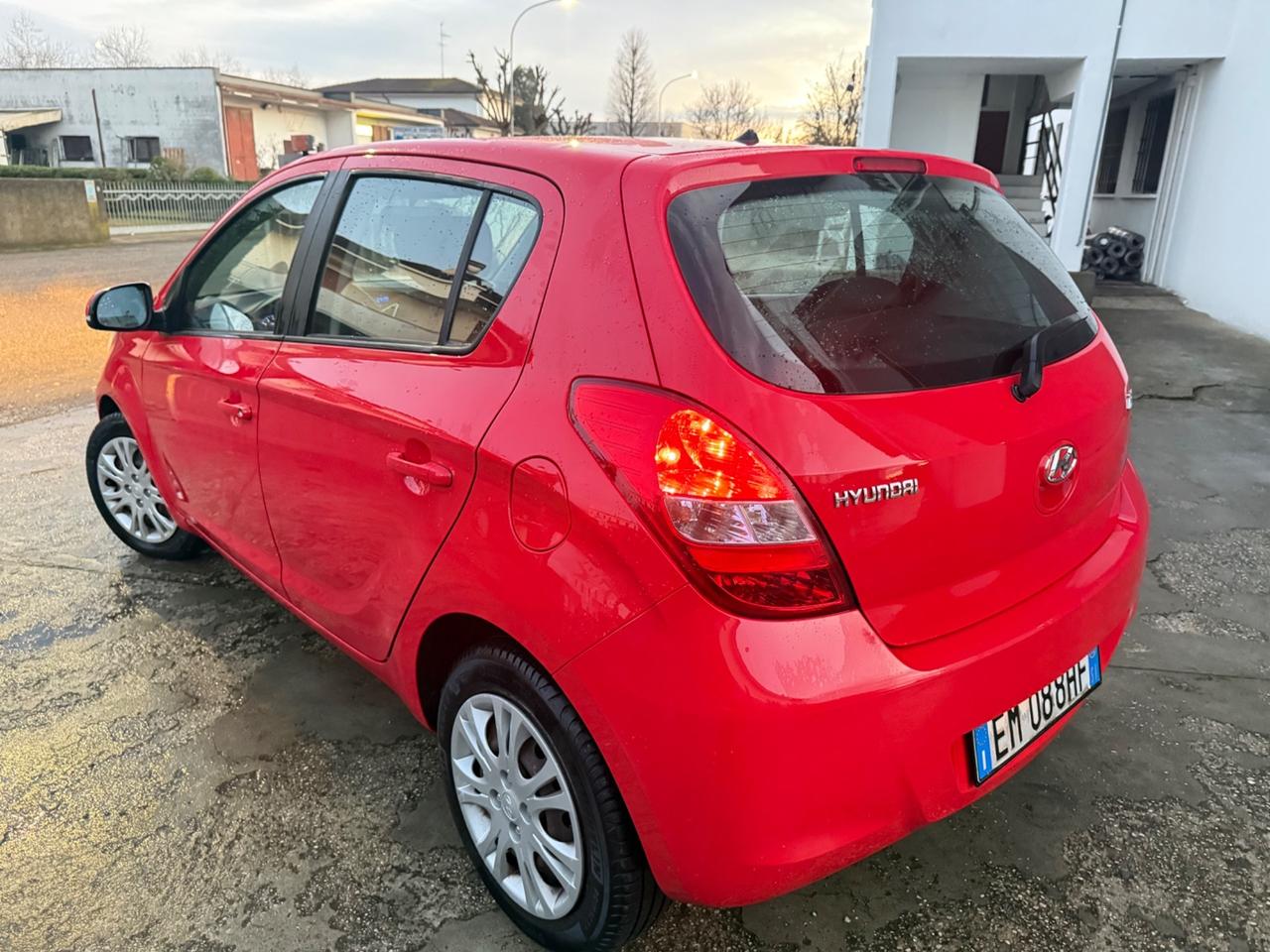 Hyundai i20 1.2 5p. Neopatentati no blocchi 2012