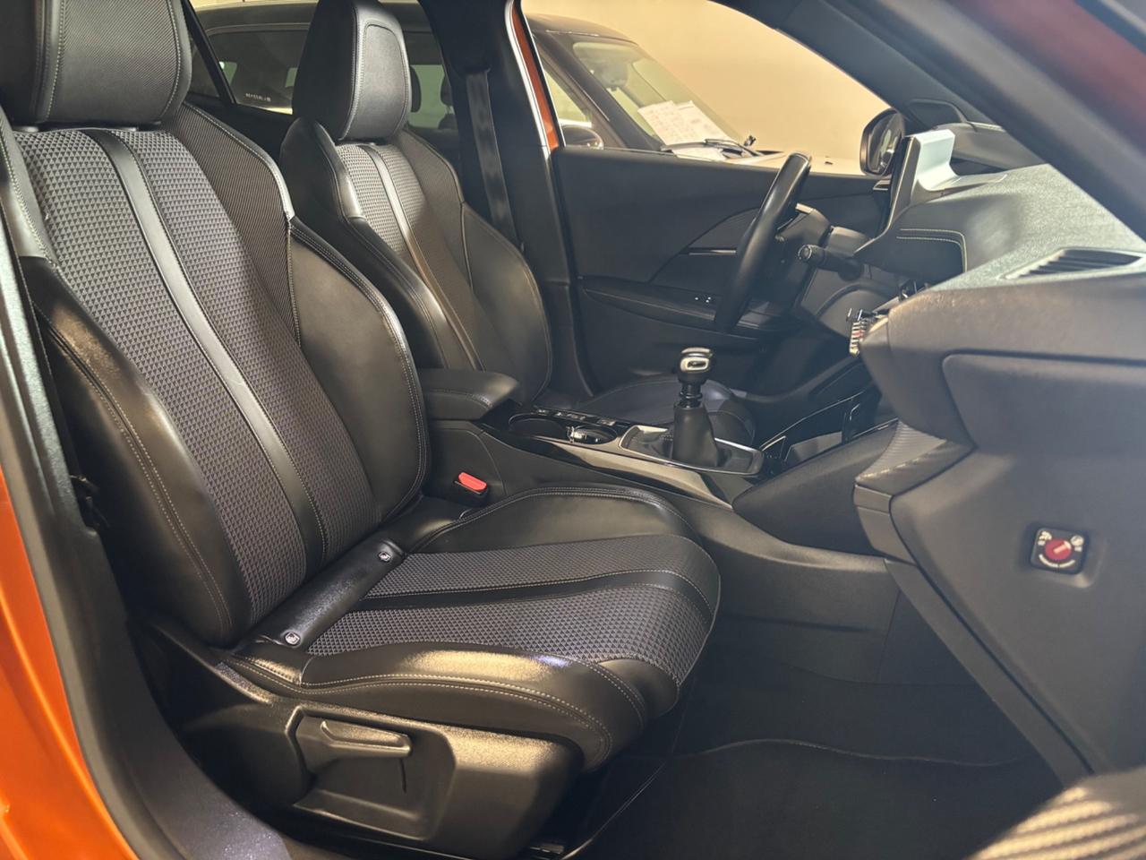 Peugeot 2008 1.2 BENZINA Allure |OK NEOPATENTATI |