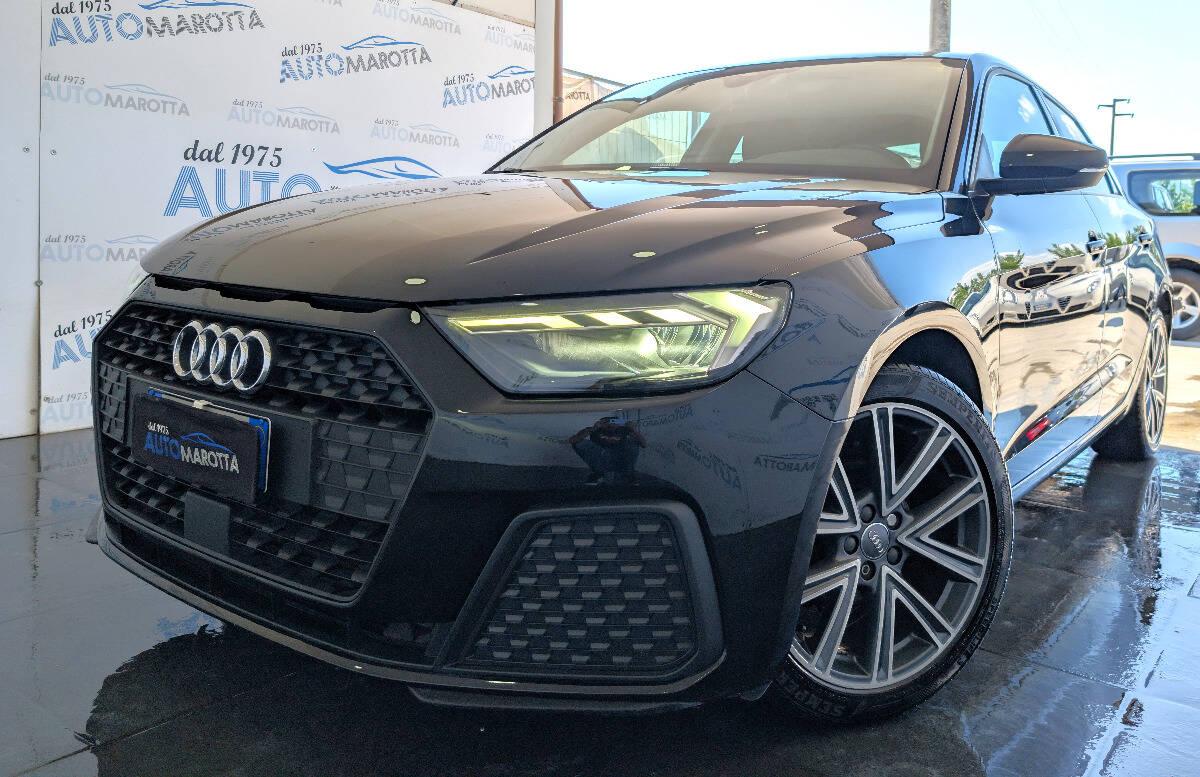Audi A1 A1 Sportback 25 1.0 Tfsi IDENTITY BLACK