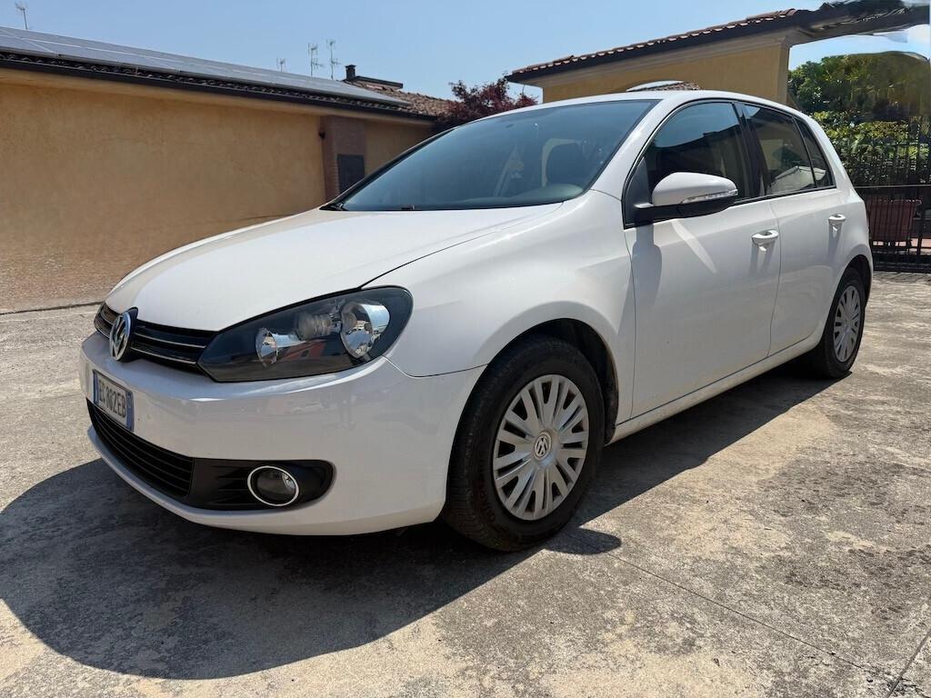 Volkswagen Golf 1.6 5p. Trendline GPL