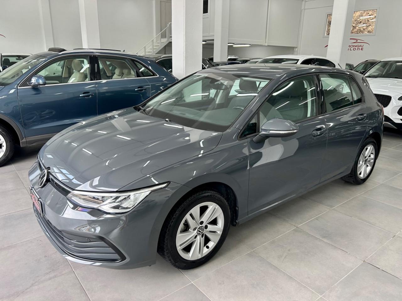 VW GOLF 8 2.0 DSG SCR finanziabile