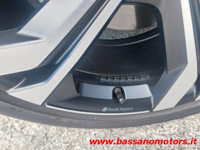 AUDI Q3 SPB 35 TFSI S tronic S line edition Identity Black