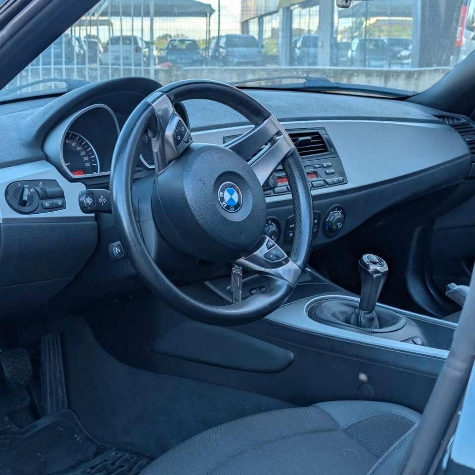 BMW Z4 Roadster 2.0i 150cv cambio manuale