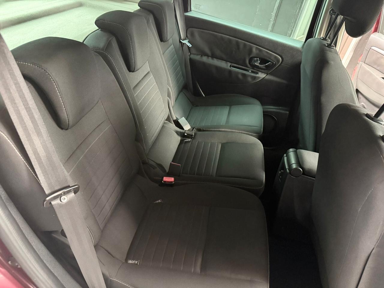 RENAULT SCÉNIC X-MOD 1.5 dCi 110CV – 06/2015 – 97.000 km – €7.900