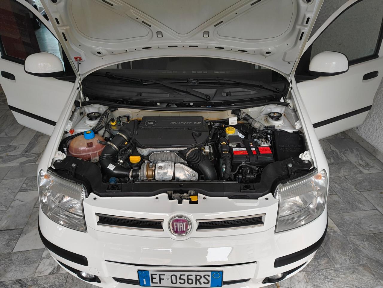 Fiat Panda 1.3 Multijet Emotion con gancio traino