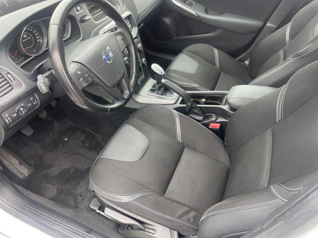 VOLVO V40 D2 1.6 DIESEL 115 CV Momentum