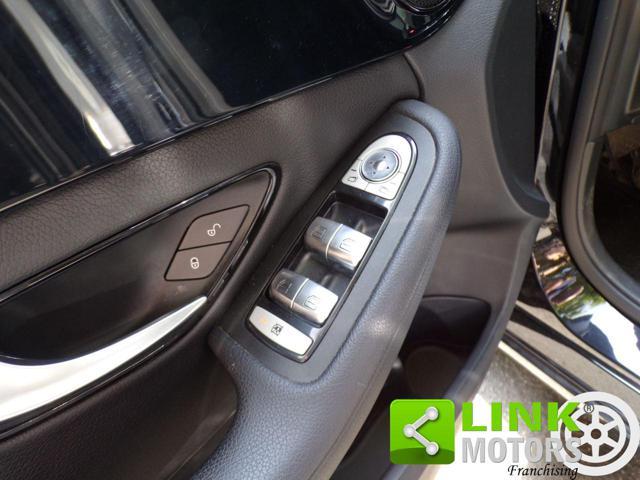 MERCEDES-BENZ C 200 d Auto Premium con Garanzia!