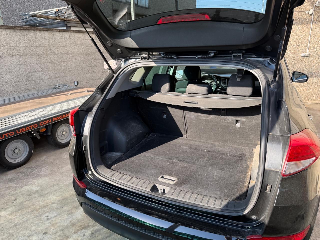 HYUNDAI TUCSON 2018 1.7 CRDi AUTOMATICO INCIDENTATO