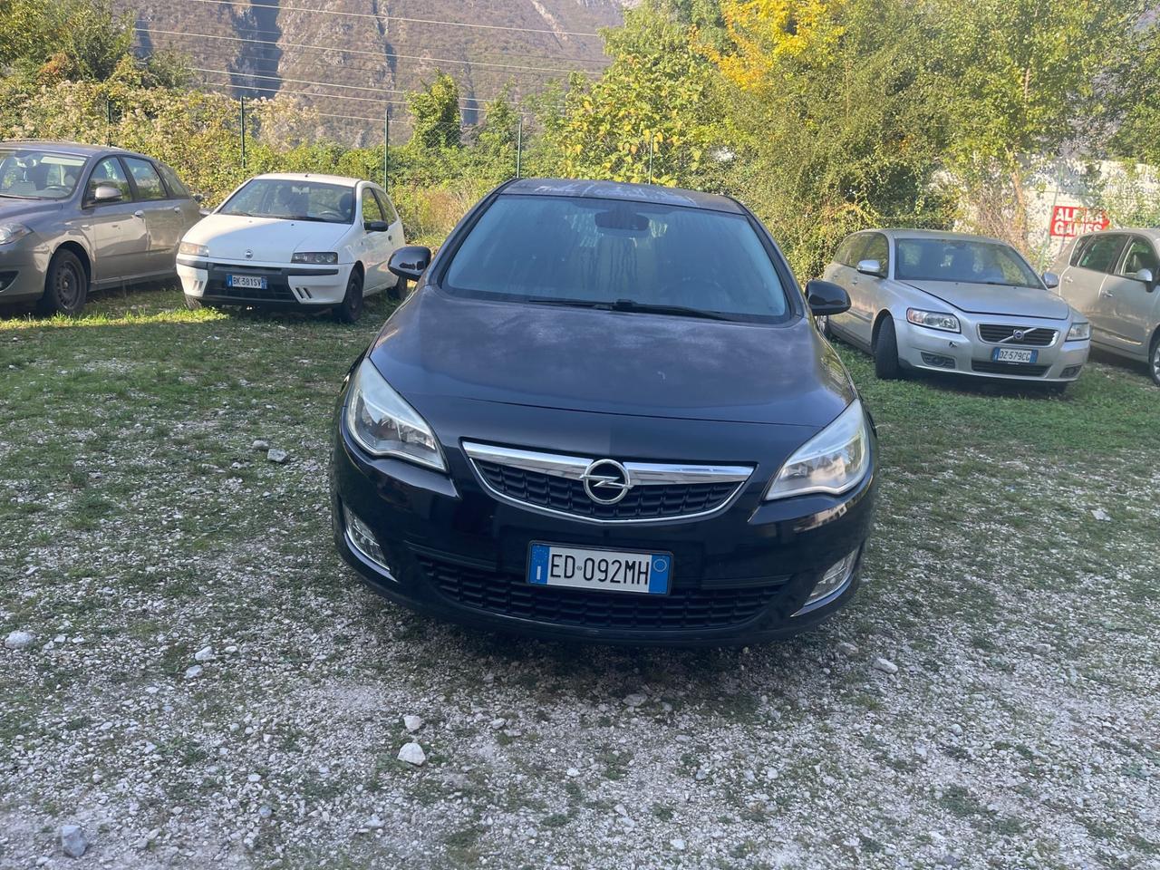 Opel Astra 1.4 Turbo 140CV 5 porte Cosmo SI NEOPATENTATI