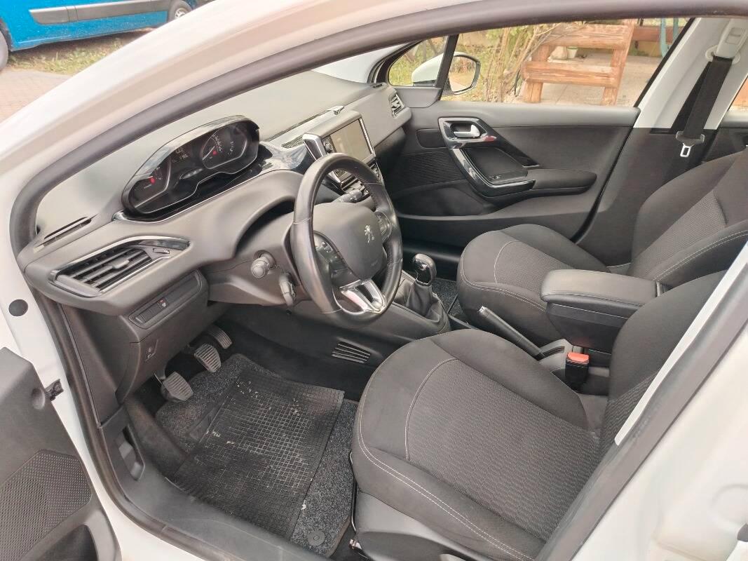 Peugeot 208 1.2 puretech Active s&s 82cv 5p neopatentati