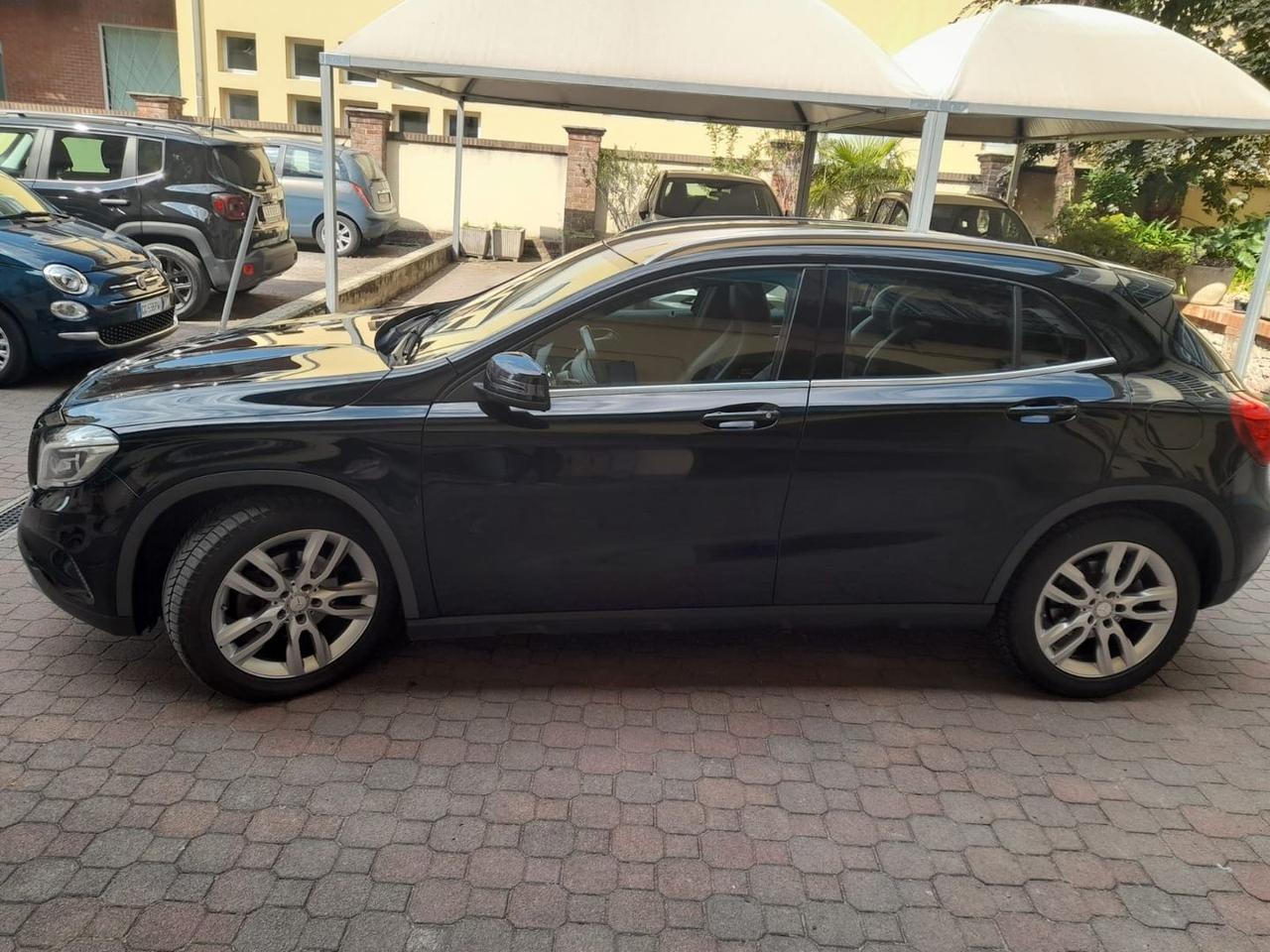 Mercedes-Benz GLA 220 Sport GLA 220 CDI #11074