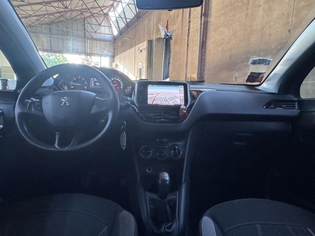 Peugeot 208 1.4 HDi 68 CV 5 porte Allure