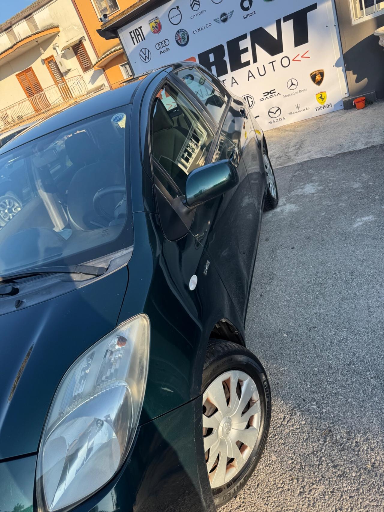 Toyota Yaris 1.4 D-4D 5 porte Sol