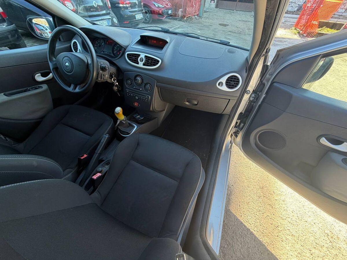 Renault Clio 1.2 16v Live! 5p