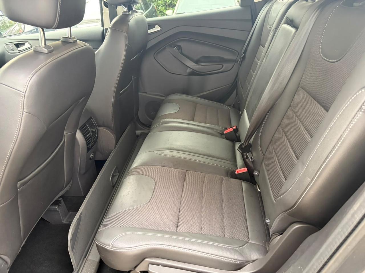 Ford Kuga 2.0 TDCI 150 CV S&S 4WD Powershift Business*EURO6*CERCHI