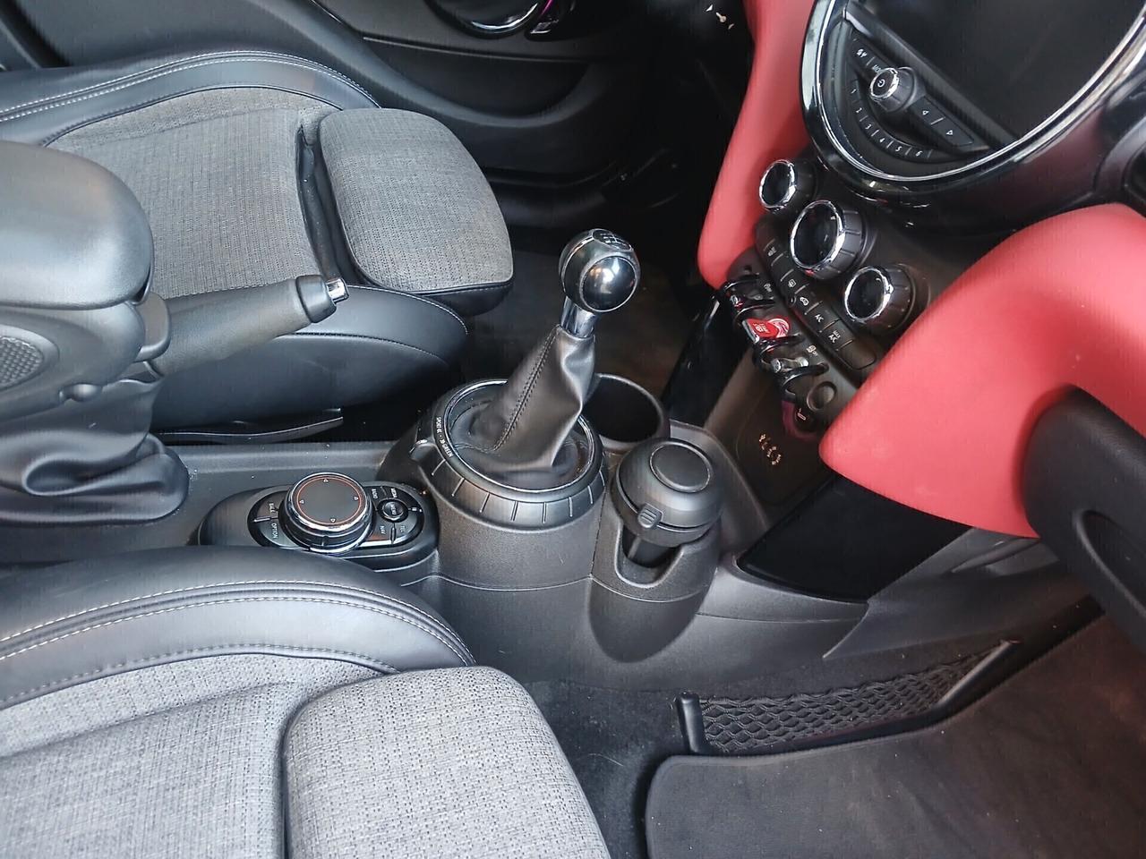 Mini 1.5 Cooper D 5 porte