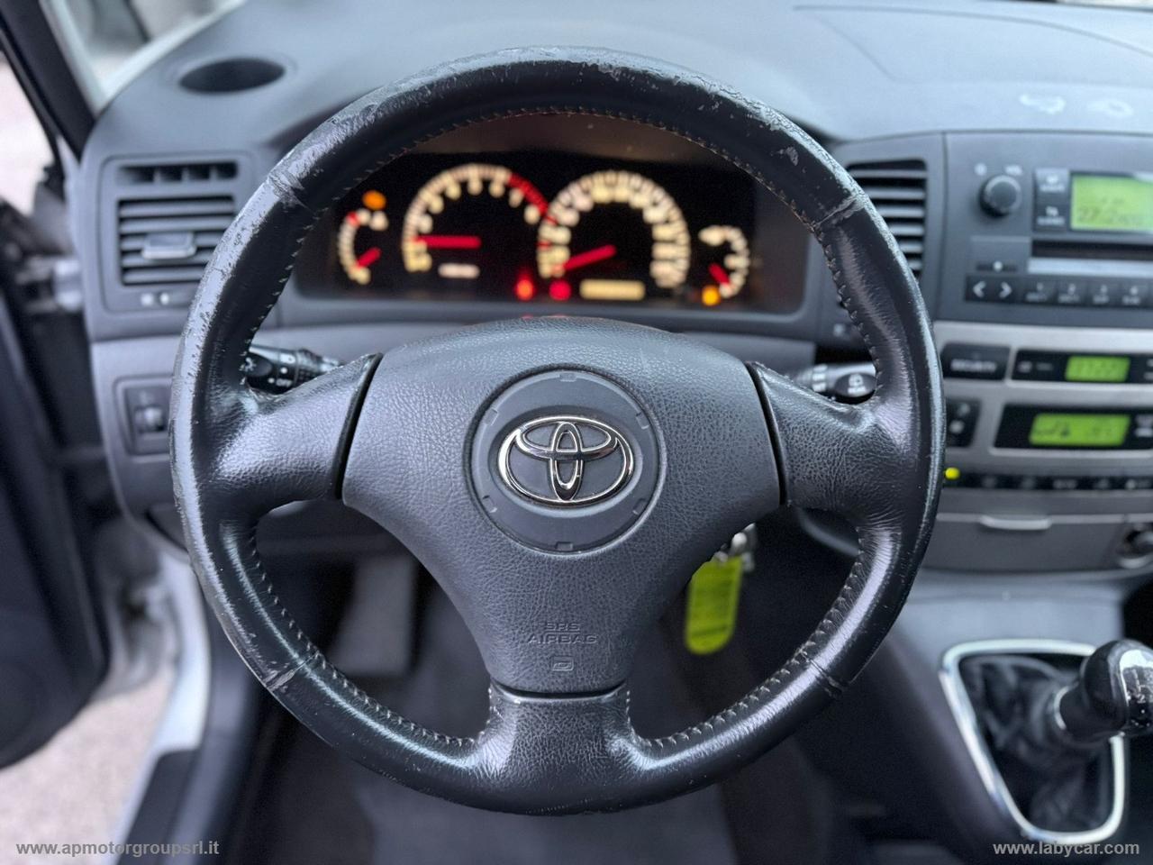 TOYOTA Corolla Verso 2.0 16V D-4D Sol