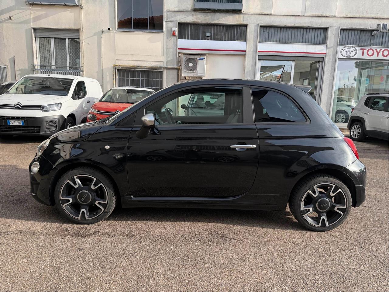Fiat 500 1.0 Hybrid Rockstar NEOPATENTATI