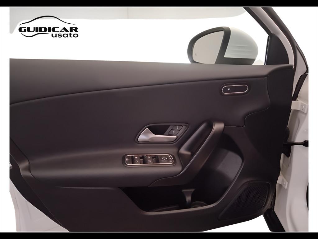 Mercedes-Benz Classe A - W177 2023 - A 180 d Advanced auto