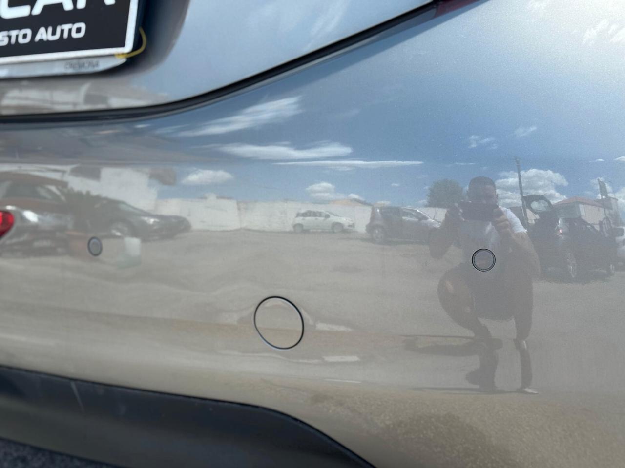 Peugeot 208 1.4 HDi 68 CV 5 porte Allure