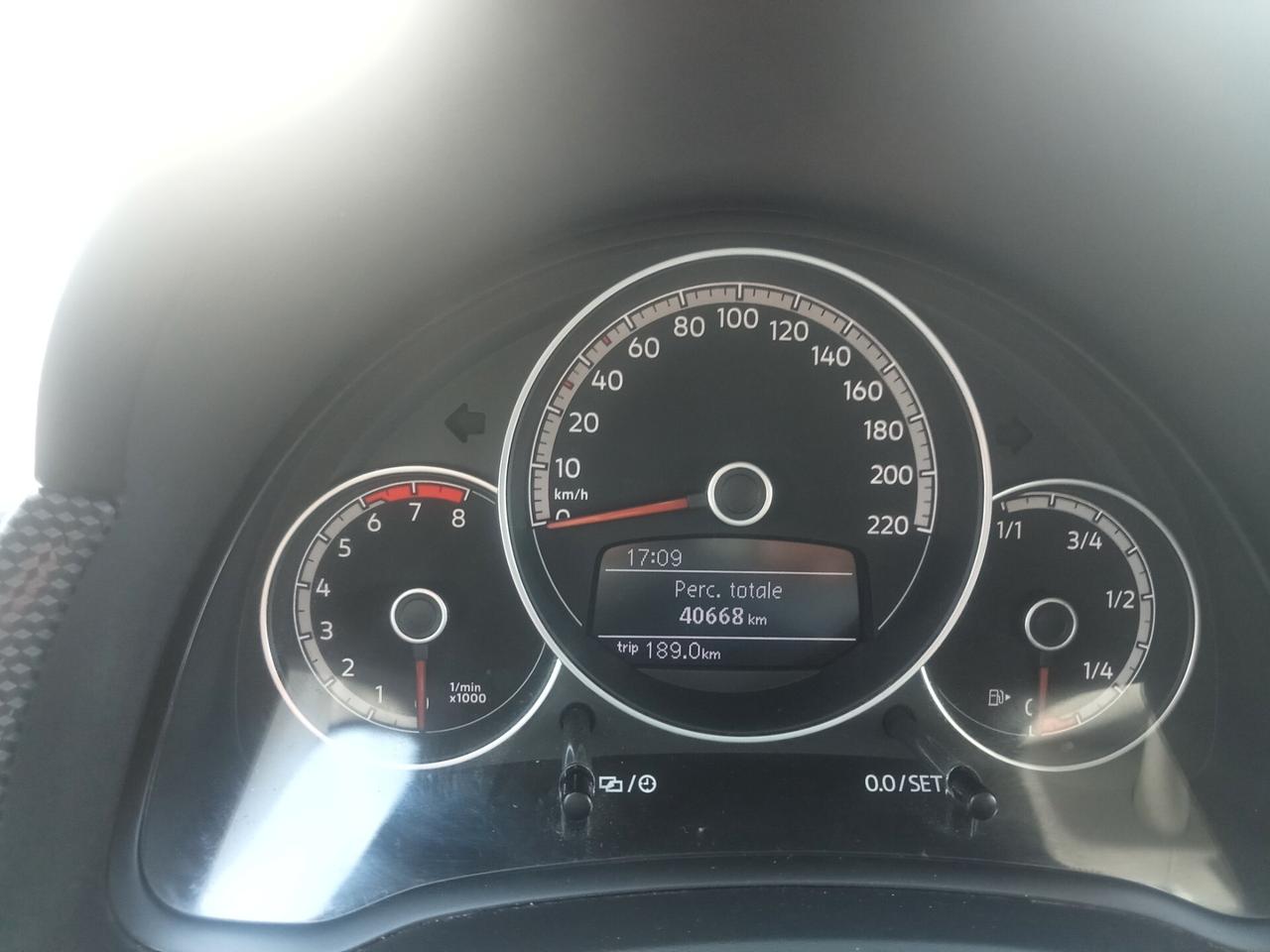 Volkswagen up! 1.0 5p. eco move BlueMotion Technology