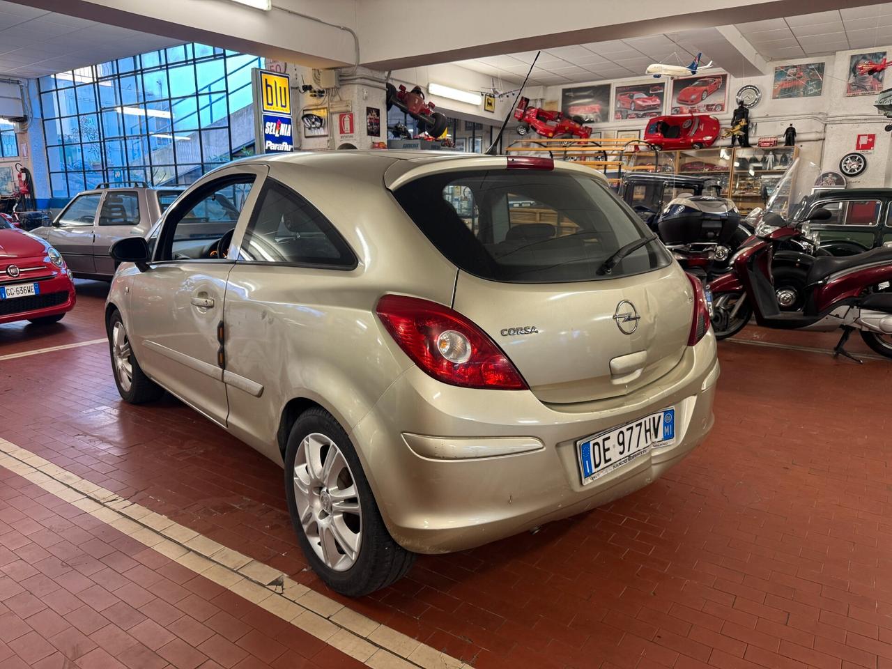 Opel Corsa 1.2i 16V cat 3 porte Club