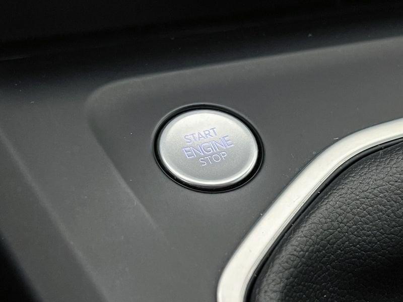 Volkswagen Golf Golf 1.5 tgi Life 130cv