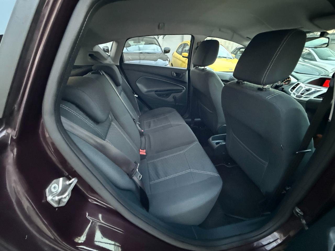 Ford Fiesta 1.4 5 porte Bz.- GPL Titanium - NeoPatentati